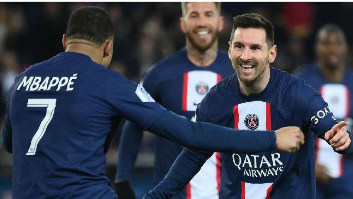 মেসির রেকর্ডের রাতে শিরোপার কাছে পিএসজি