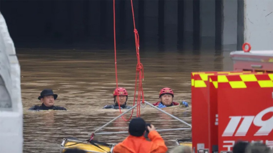 দক্ষিণ কোরিয়ায় বন্যায় মৃত বেড়ে ৩৯