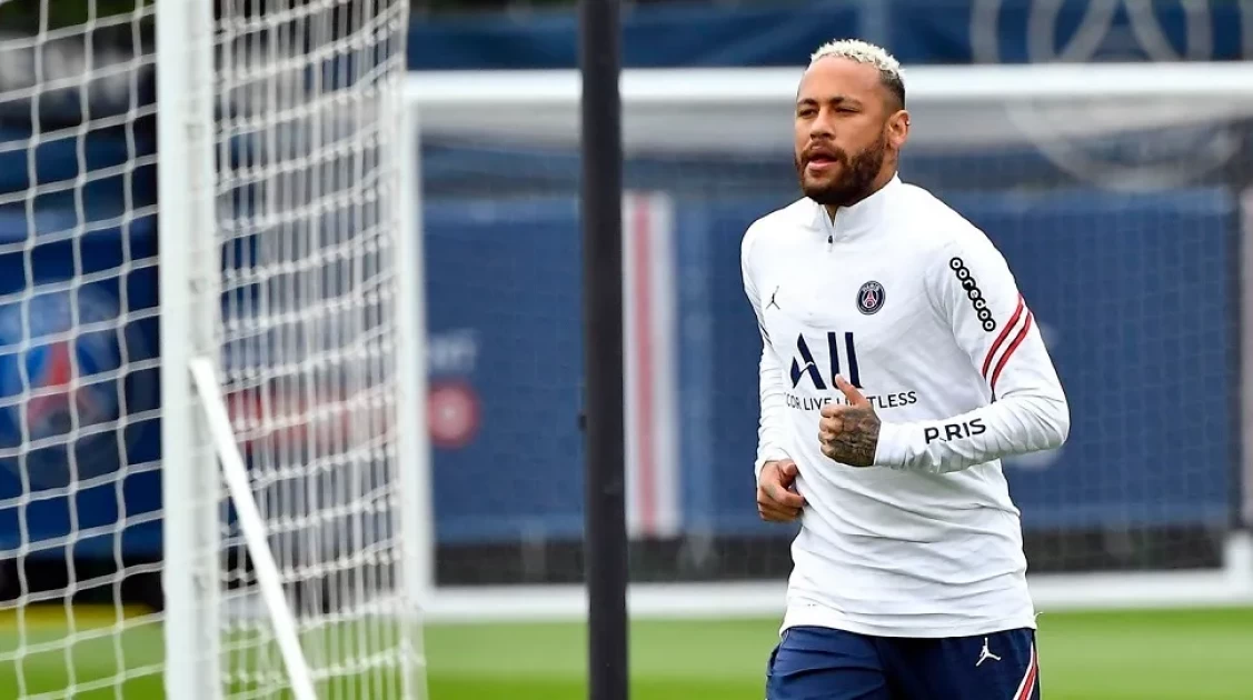 পিএসজির অনুশীলনে ফিরেছেন নেইমার