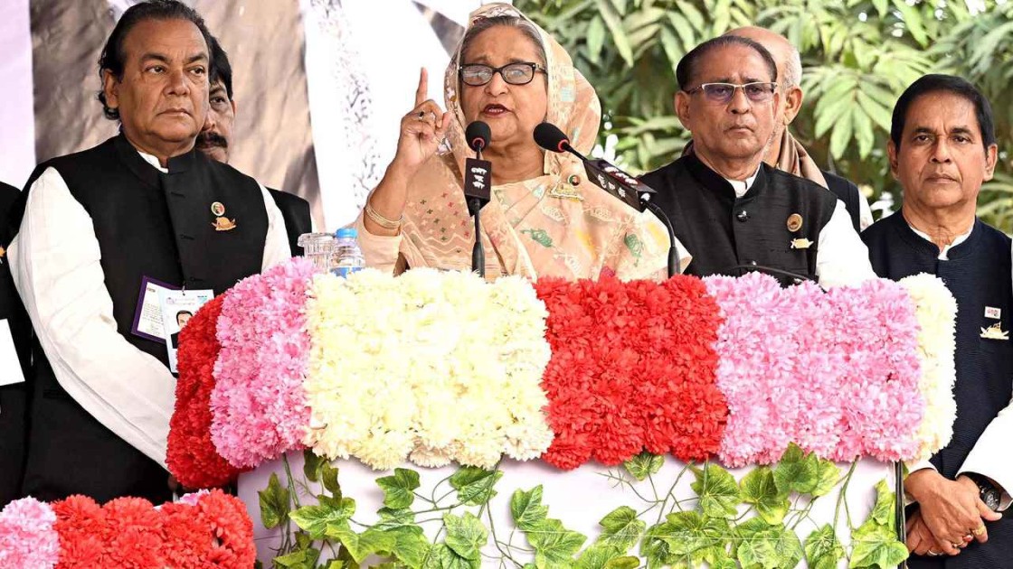 টাকা দিয়ে ফরিদপুরের মানুষকে কেনা যায় না: শেখ হাসিনা