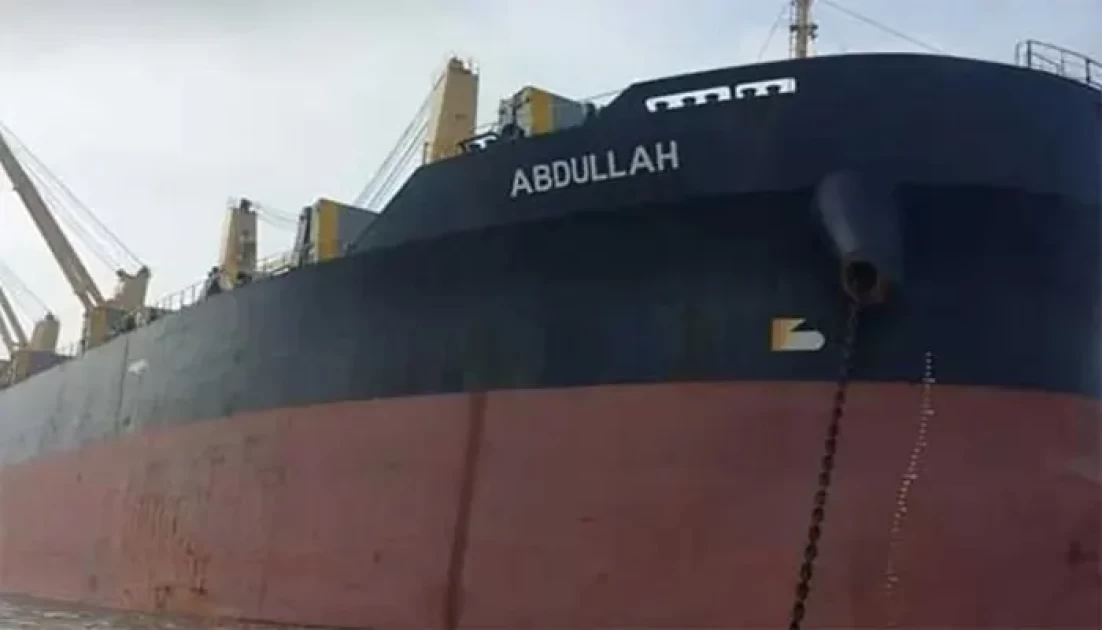 তিনদিন একই অবস্থানে রয়েছে ‘এমভি আবদুল্লাহ’