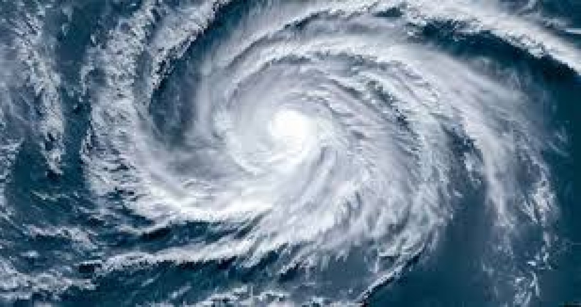 ধেয়ে আসছে ঘূর্ণিঝড় ‘রেমাল’, যা বলছে আবহাওয়া অধিদপ্তর